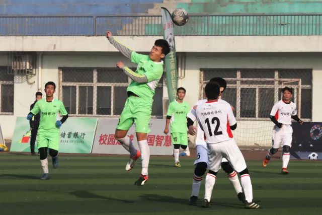 李凯尔首秀11分6篮板 中国男篮不敌意大利男篮